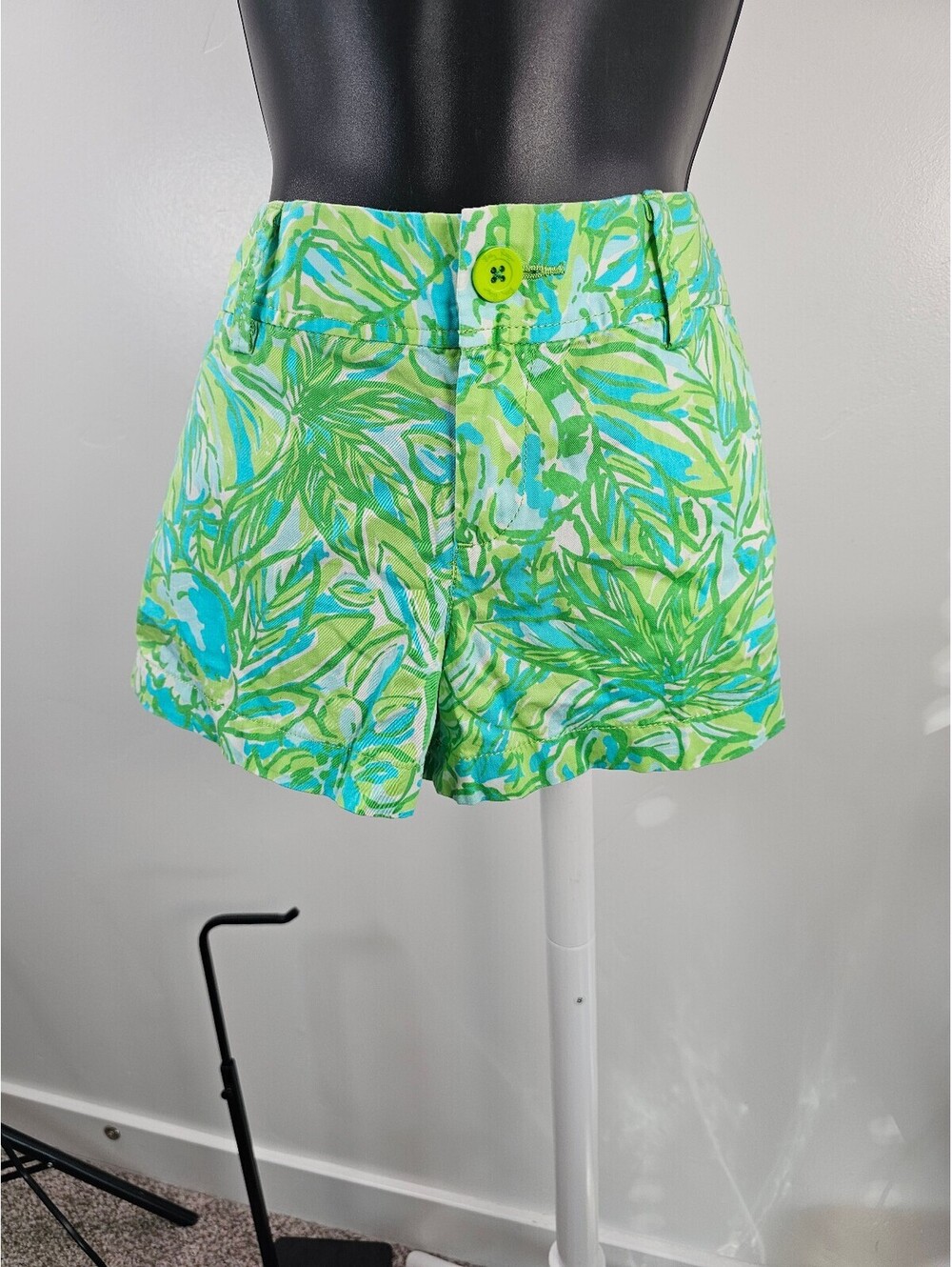 Lilly Pulitzer "The Walsh Short" in a Green and Blue Tropical Leaf